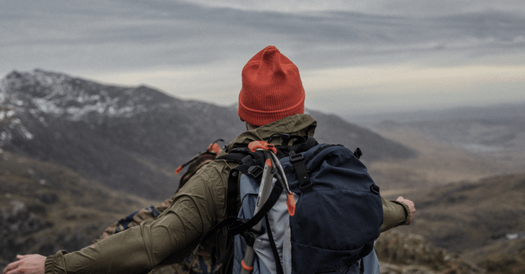 man_hiking-real_adventures